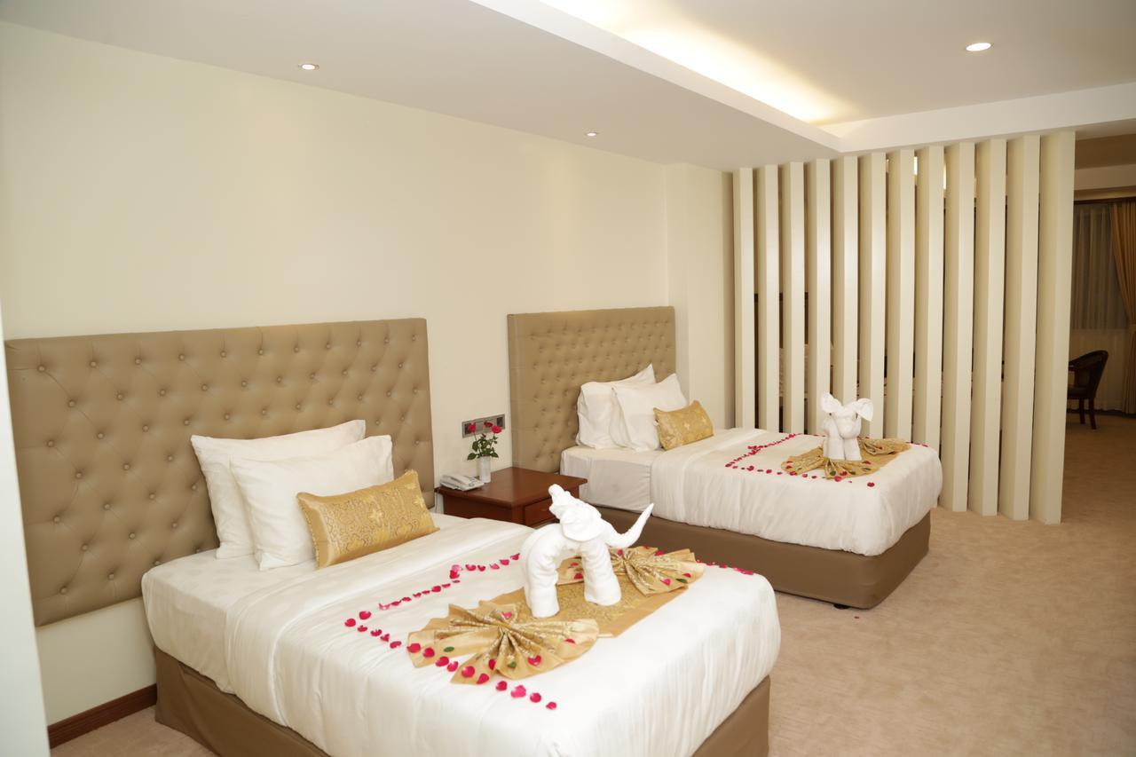 Pacific Hotel Yangon Eksteriør bilde